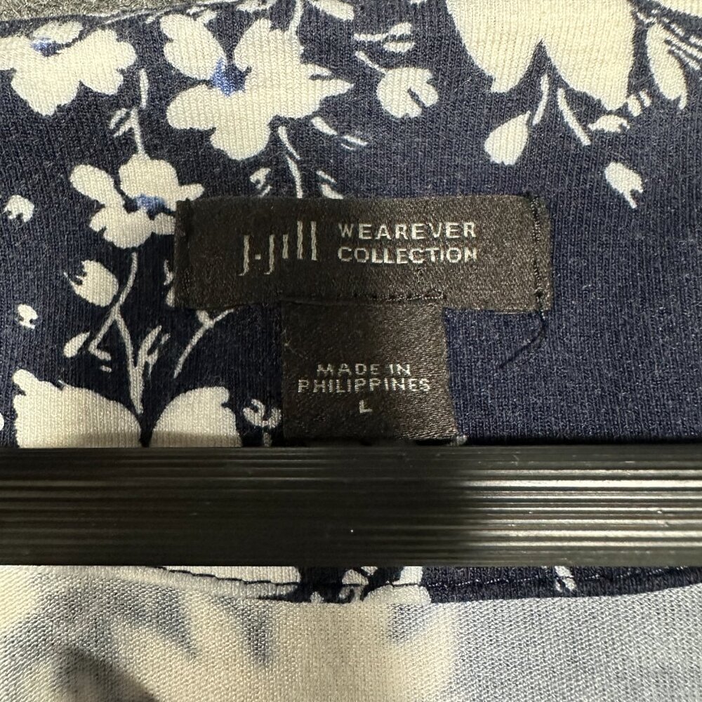 J Jill Top Womens Large Wearever Collection 3/4 Sleeve Navy Blue White Floral - Picture 5 of 9